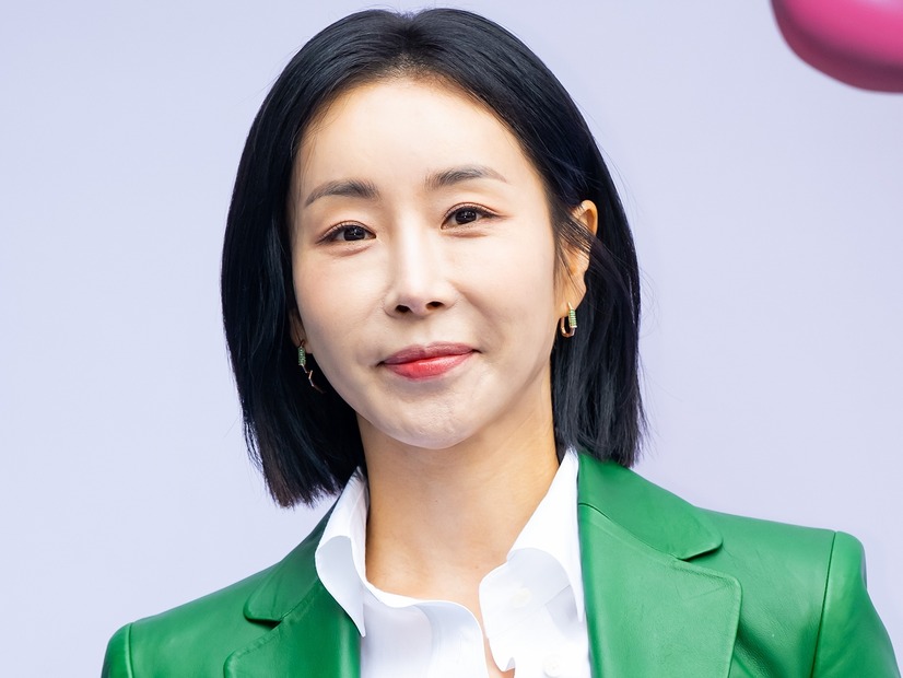 「芸能界最高齢の妊婦」と話題の韓国女優（45）、妊娠6カ月目でも変わらぬ美貌に視線集中！