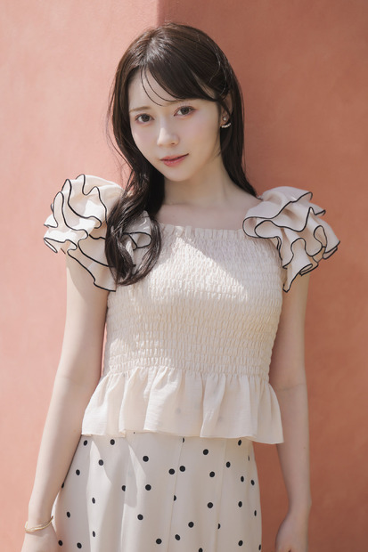 水瀬さらら×LILLIAN CARATのLOOKBOOK「Romantic Escape」が公開