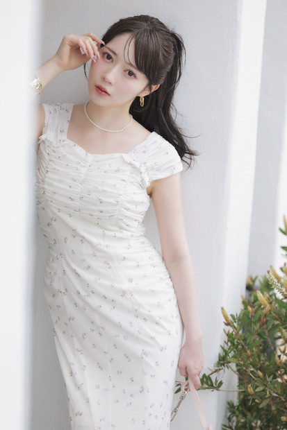 水瀬さらら×LILLIAN CARATのLOOKBOOK「Romantic Escape」が公開