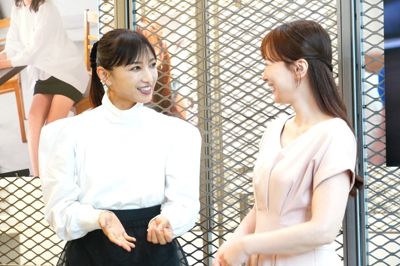 望月理恵、皆藤愛子【撮影：小宮山あきの】