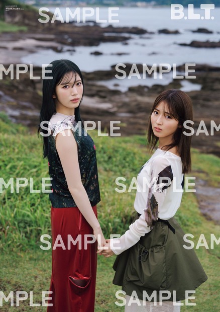 「B.L.T.2026年8月号」別冊付録：中嶋優月＆村山美羽（櫻坂46）　両面超ビッグポスター（表）