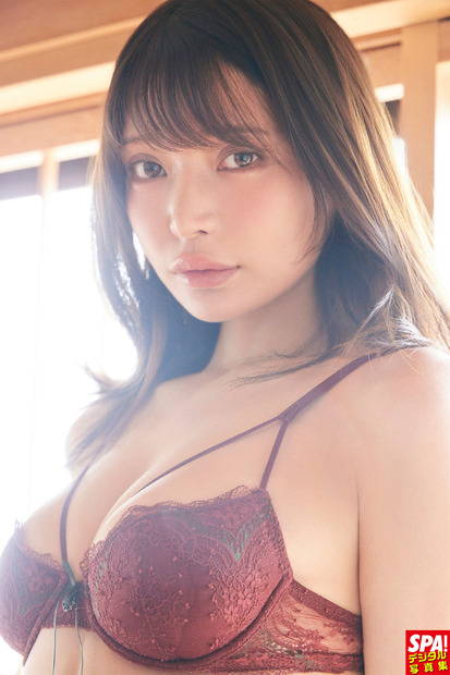 提供／週刊 SPA!編集部 「フェティッシュお嬢様の限界突破」：撮影／彦坂栄治 ヘアメイク／エノモトマサノリ スタイリング／八杉直美
