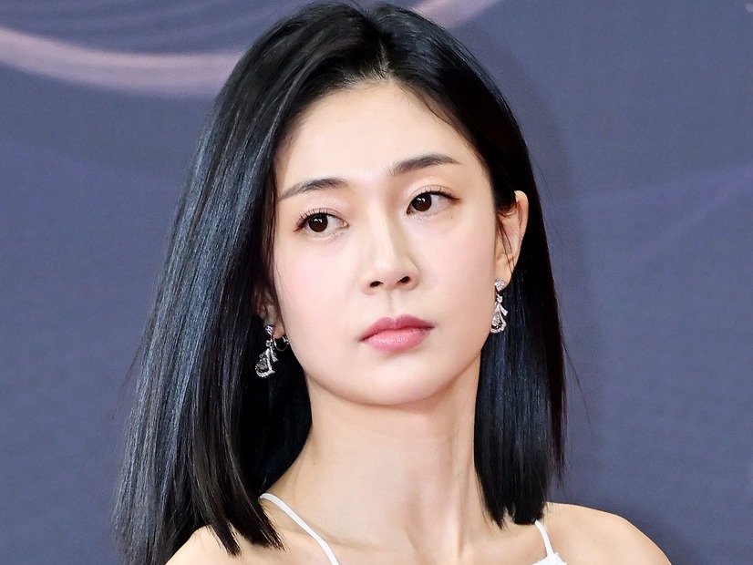 「バカだった…」“7年交際”の俳優と破局した韓国女優、“理想のタイプW杯”で過去の恋愛を後悔