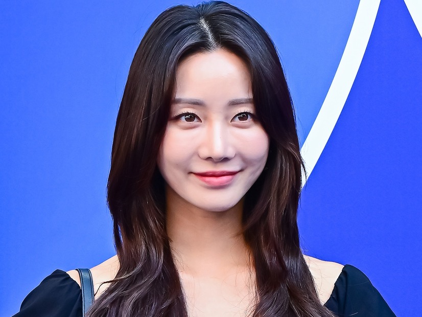 たった1日で4kg減?!双子育てる“シンママ”韓国女優、驚きの体重変化を告白「昨日まで50kgだったのに…」