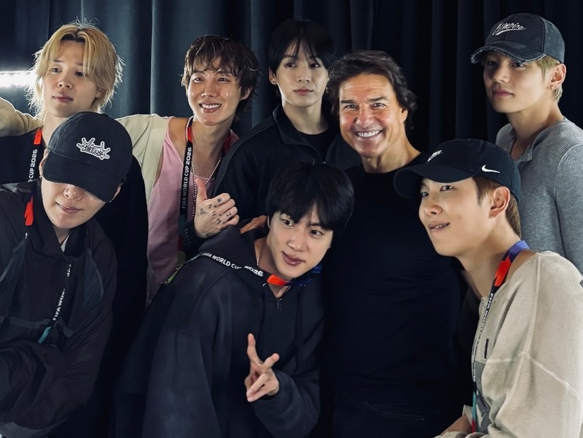 まさにキングたちの対面！BTS＆トム・クルーズ、伝説の控え室SHOT公開 過去にJINと共演も