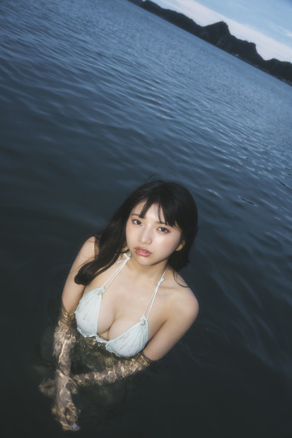 姫野ひなの「BLT MONSTER Round 9」(東京ニュース通信社刊) 撮影/高橋慶佑