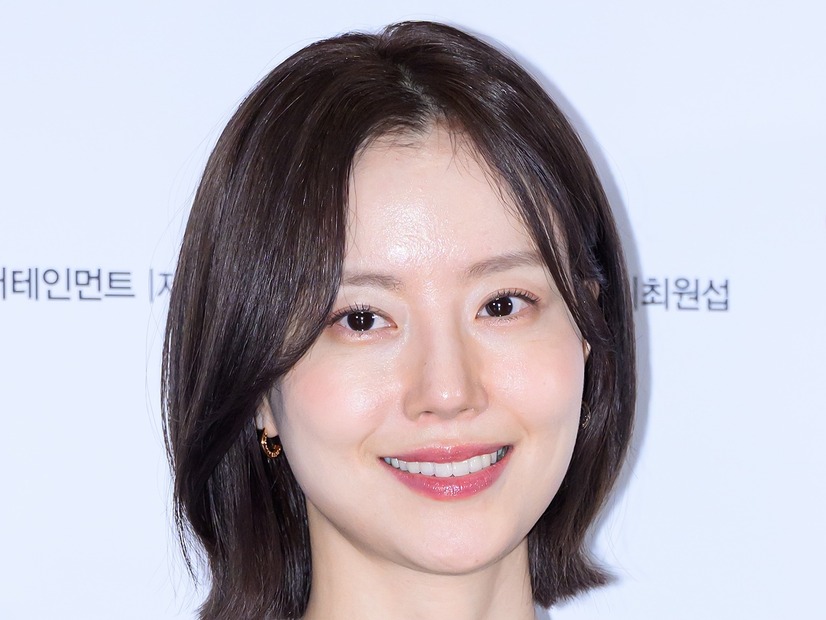 交際報道なしで電撃結婚後、初めて近況を公開！韓国女優、少しふっくらした姿が話題