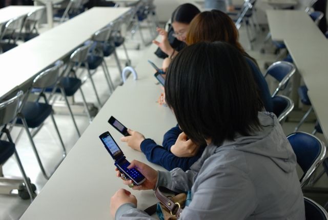 携帯から「はてなココ」にアクセスすることで、授業での出欠確認が可能
