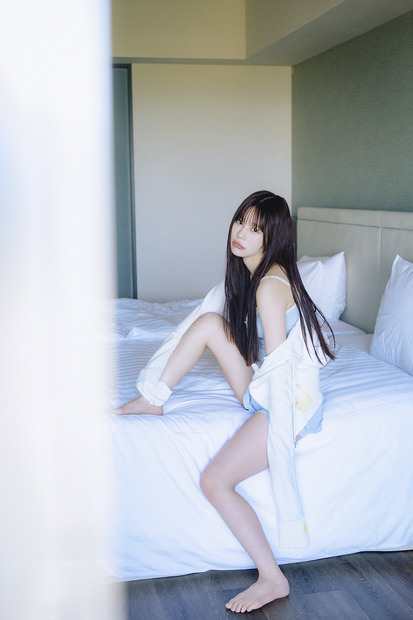 『CANDY TUNE 村川緋杏 1st写真集 the Bibian』(宝島社)