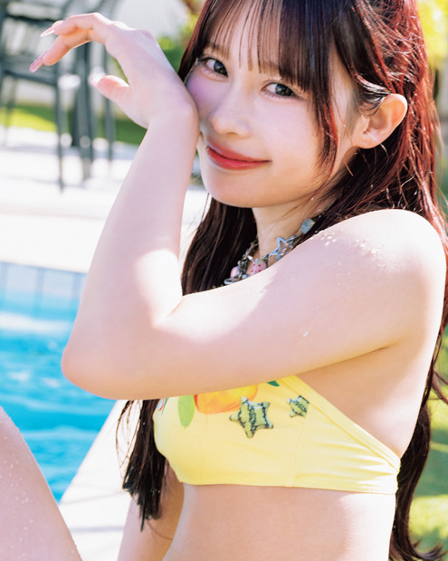 お気に入りカット『CANDY TUNE 村川緋杏 1st写真集 the Bibian』(宝島社)