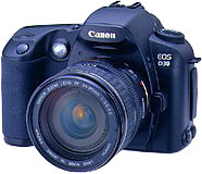 初の普及モデルとなった「EOS D30」（2000年）
