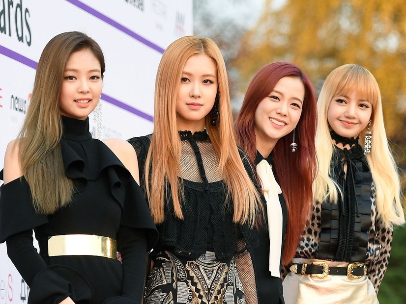 BLACKPINK、デビュー10周年を目前にファンから不満の声　大きな節目に“グッズ”しか出さないのか