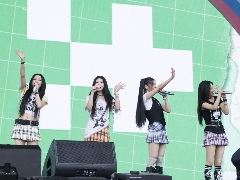 ILLIT、約3万人来場の「LuckyFes’26」に初出演！最新曲『I Got Your Back』など全8曲で会場を魅了