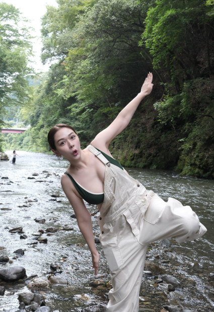 村重杏奈(写真は公式インスタグラムから)※所属事務所に許諾を得ています