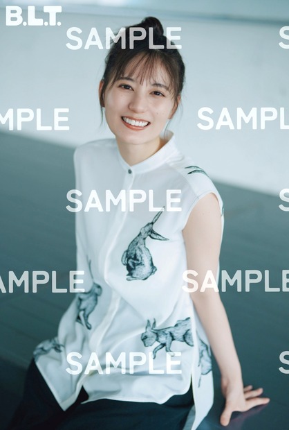 小坂菜緒　B.L.T.10月号（東京ニュース通信社）