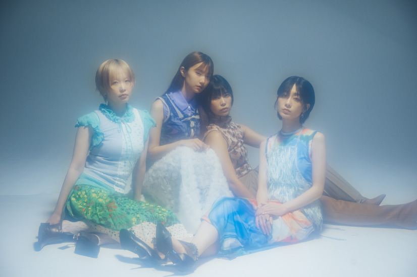 ExWHYZ「B.L.T.10月号」（東京ニュース通信社）