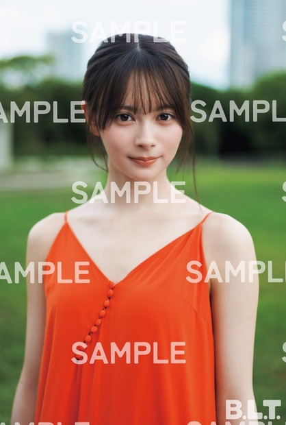 AKB48・伊藤百花「B.L.T.10月号」（東京ニュース通信社）