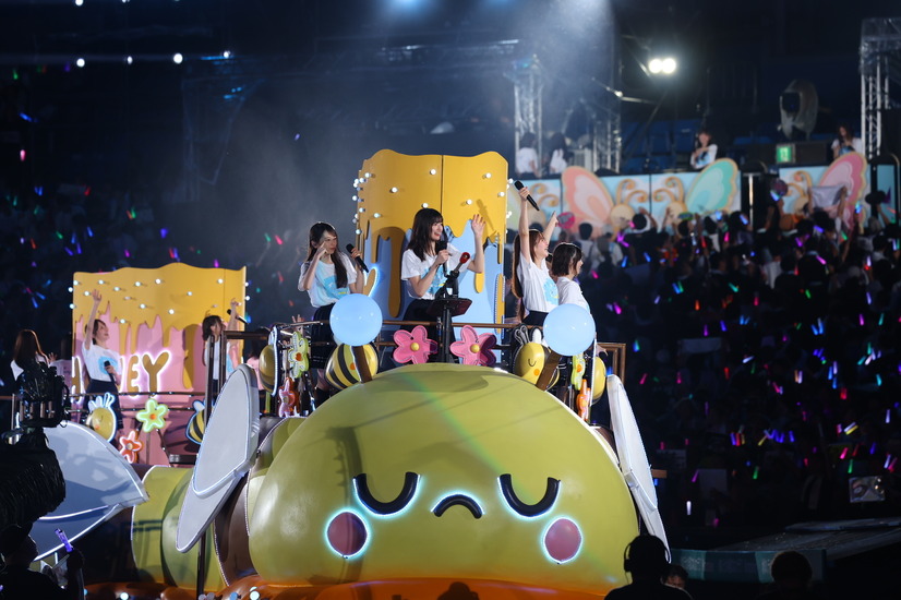 乃木坂46LLC