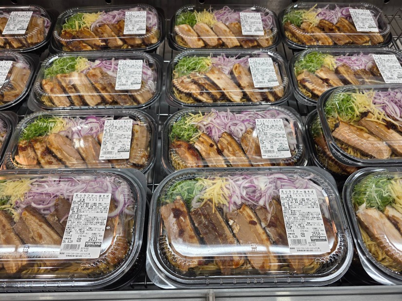 炙りラフテー油そば（前橋倉庫店）