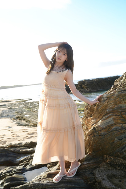 私立恵比寿中学 桜井えま1st写真集『あざと未満』©木村智哉/宝島社