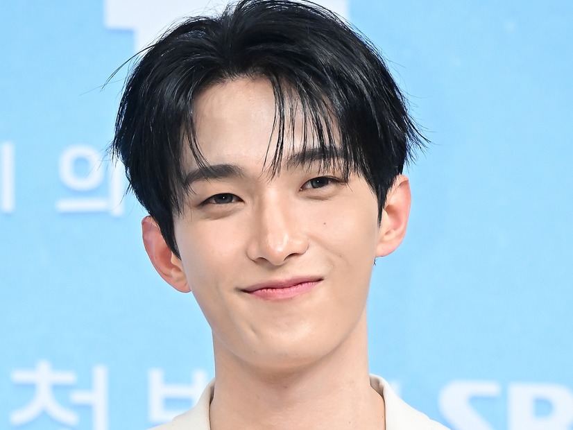 SEVENTEEN・ドギョム、本日（9月8日）入隊…坊主姿で挨拶　シャワーSHOTも公開「行ってきます」