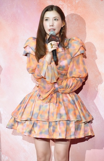 仲里依紗【撮影：小宮山あきの】