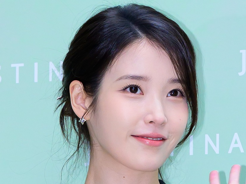 イケメン俳優との“4年愛”が終了したIU、新曲の歌詞とタイトルが意味深と話題「愛が始まった瞬間…」