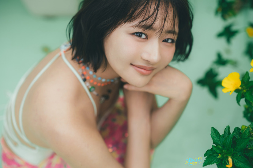 すみぽん(高倉菫)1st写真集『offcourt』