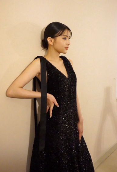（写真はから出口夏希のInstagram）※所属事務所に掲載許諾をもらっています