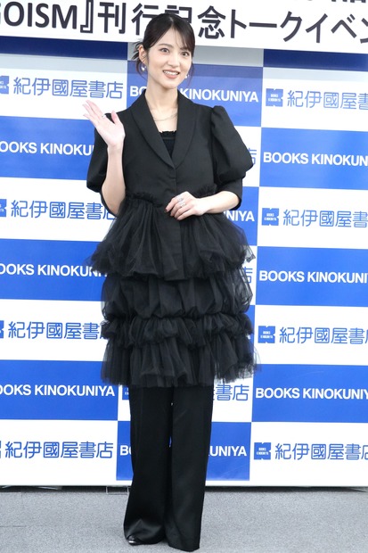 若月佑美【撮影：小宮山あきの】