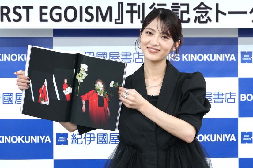 若月佑美【撮影：小宮山あきの】
