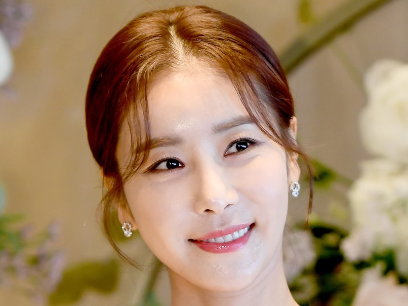 芸能界最高齢46歳で初出産！韓国女優に息子が誕生 『冬ソナ』チェ・ジウの“記録”更新