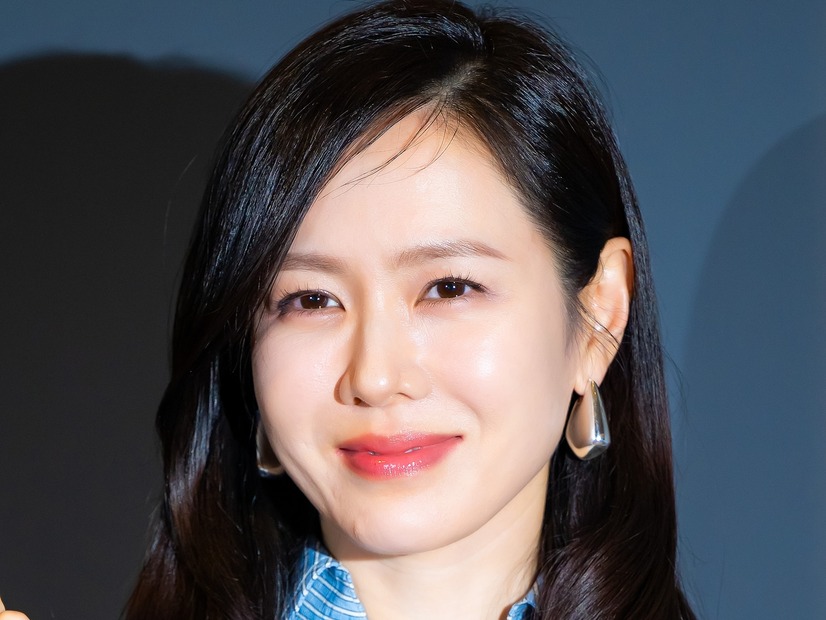 3歳息子がカメラを持ち…『愛の不時着』女優ソン・イェジンが見せた“ママの表情”「私の小さな天使」