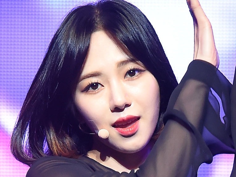 リーダーからの11年の“いじめ”に再び言及…元韓国アイドル「心神耗弱？法律は加害者に有利」