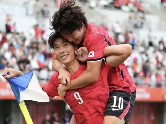 “カンフーサッカー”や不可解判定を乗り越えた韓国、中国に2－1逆転勝利で決勝進出　4連覇に王手【アジア大会】
