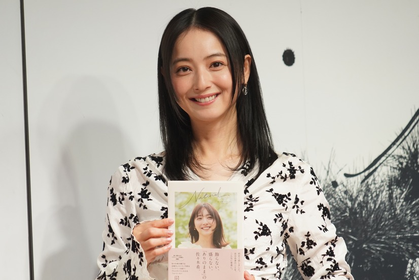 佐々木希（写真：竹内みちまろ）