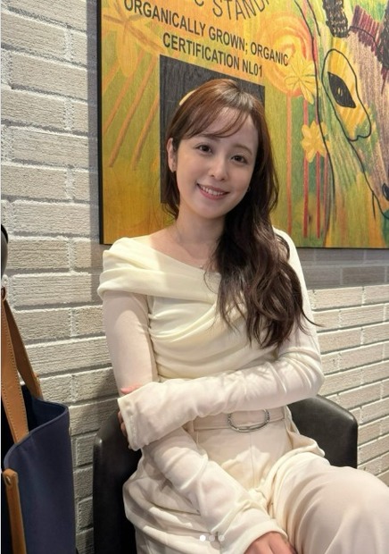 （写真は久慈暁子公式Instagramから）※所属事務所に掲載許諾をもらっています