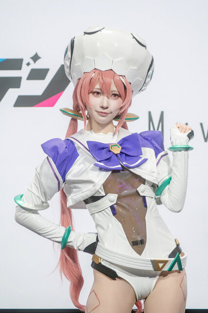 ピコ『マブラヴ ガールズガーデン』／月海つくね（X：@XaiabP）