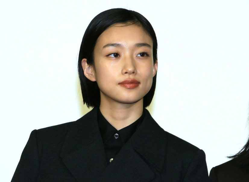 河合優実【撮影：小宮山あきの】