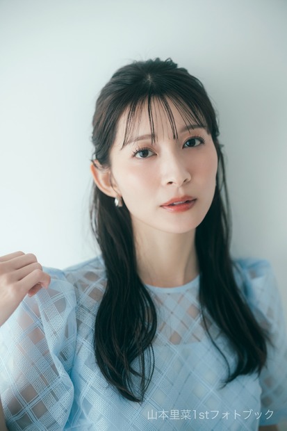 山本里菜 フォトブック『りな、です』©東京祐/講談社
