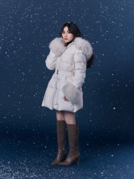SNIDEL、乃木坂46・川﨑桜を起用した冬コレクションを先行予約