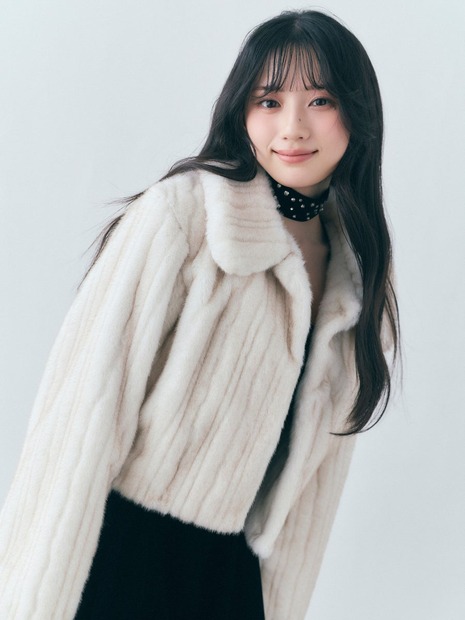 SNIDEL、乃木坂46・川﨑桜を起用した冬コレクションを先行予約