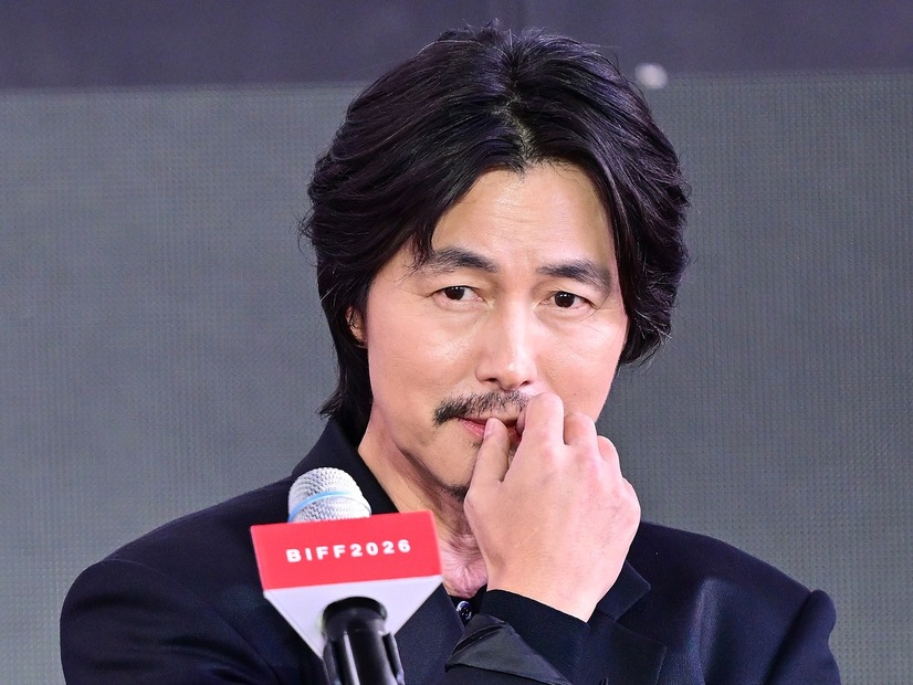婚外子、別の女性との結婚報道、演技酷評…そして理事辞任　チョン・ウソン、この2年で変わったもの・残ったもの
