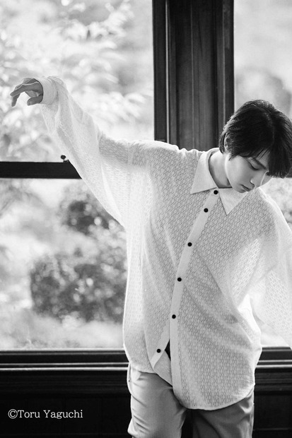 「羽生結弦 PROFESSIONAL Season4」 【通常版】のカバー ©Toru Yaguchi