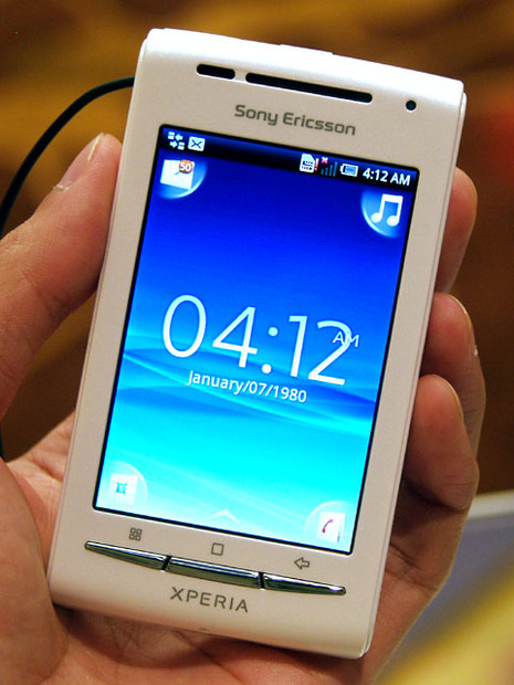 Xperia X8