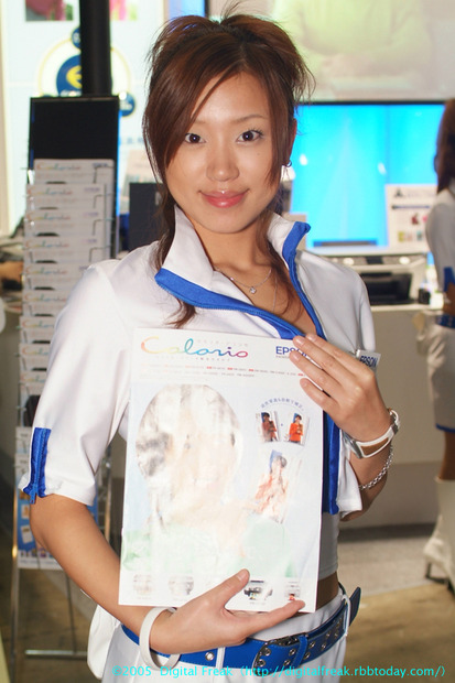 　WPC 2005のコンパニオン写真集第2弾は、NTTコミュニケーションズ、エプソン販売のブースから。