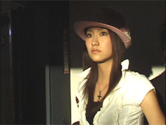 右手愛美