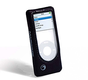 ヘビームーンは、取り外し可能なベルトクリップを装備したiPod nano用キャリングポーチ「SportSuit2 nano Basic」を12月17日に発売する。価格はオープンで、実売予想価格は3,000円前後。