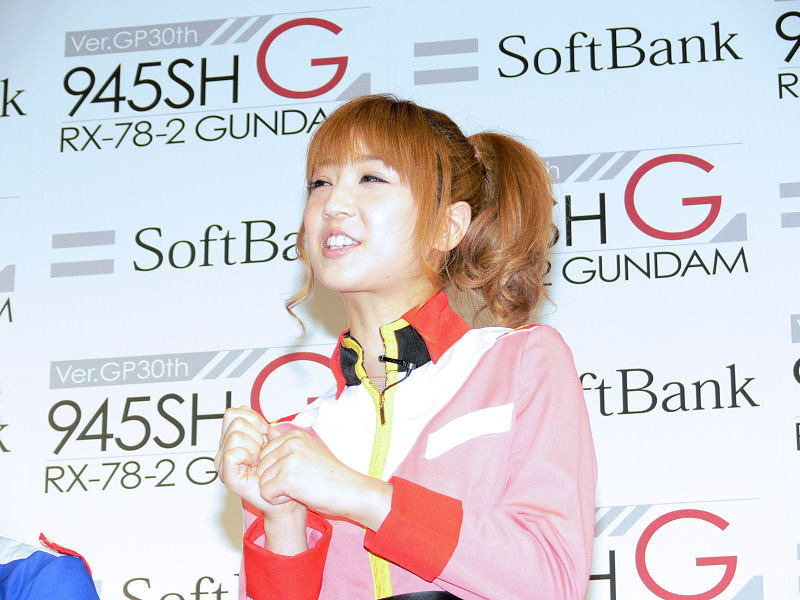 古谷さんに続いて「優子、行きま～す！」と名セリフを決めるゆうこりん