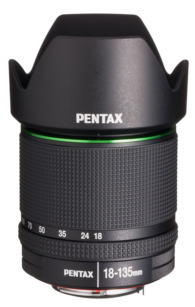 同じく新発売の高倍率標準ズームレンズ「smc PENTAX-DA18-135mmF3.5-5.6EDAL [IF] DC WR付き」
